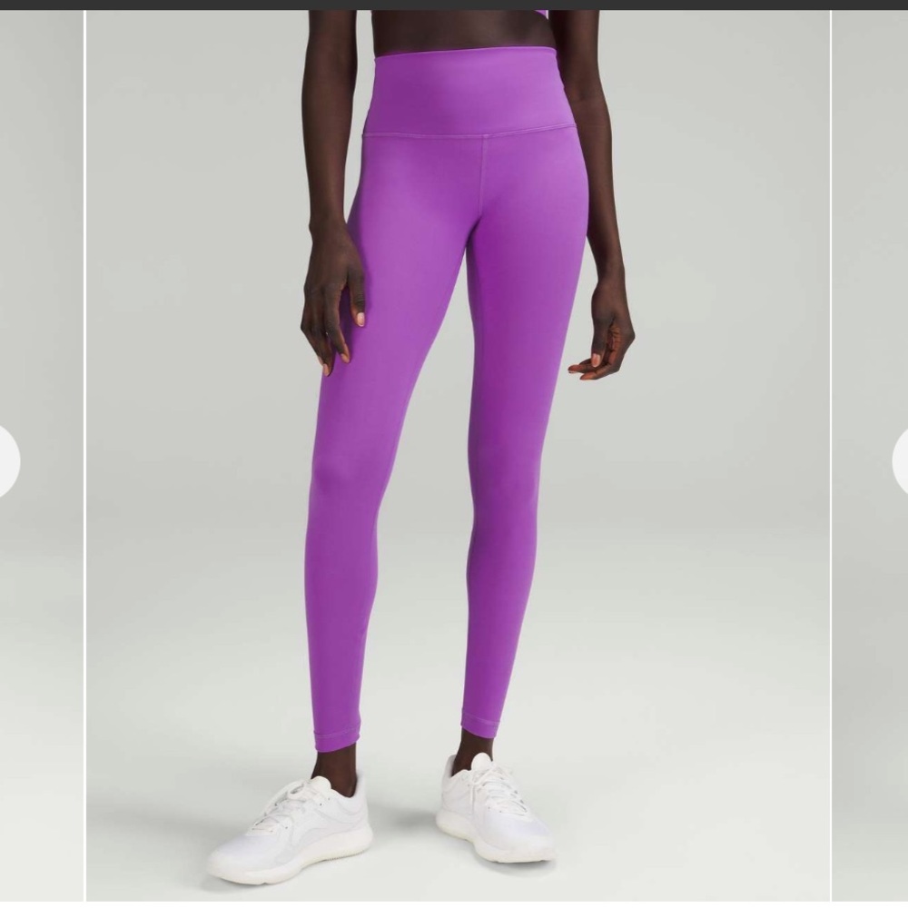 Lululemon Wunder Train High-Rise Tight 28"
Moonlit Magenta size 6 - Picture 4 of 7